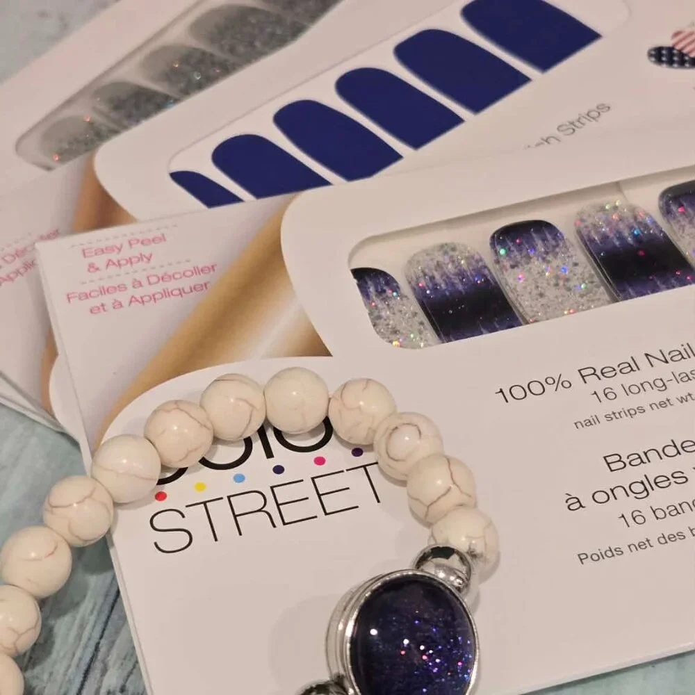 Color Street Winter Blue Press on Nail Design Bracelet bundle